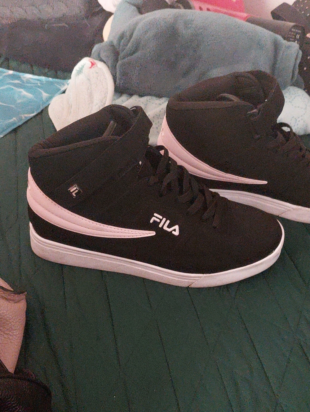FILA Women's High-Top Sneakers in Black and Light Pink